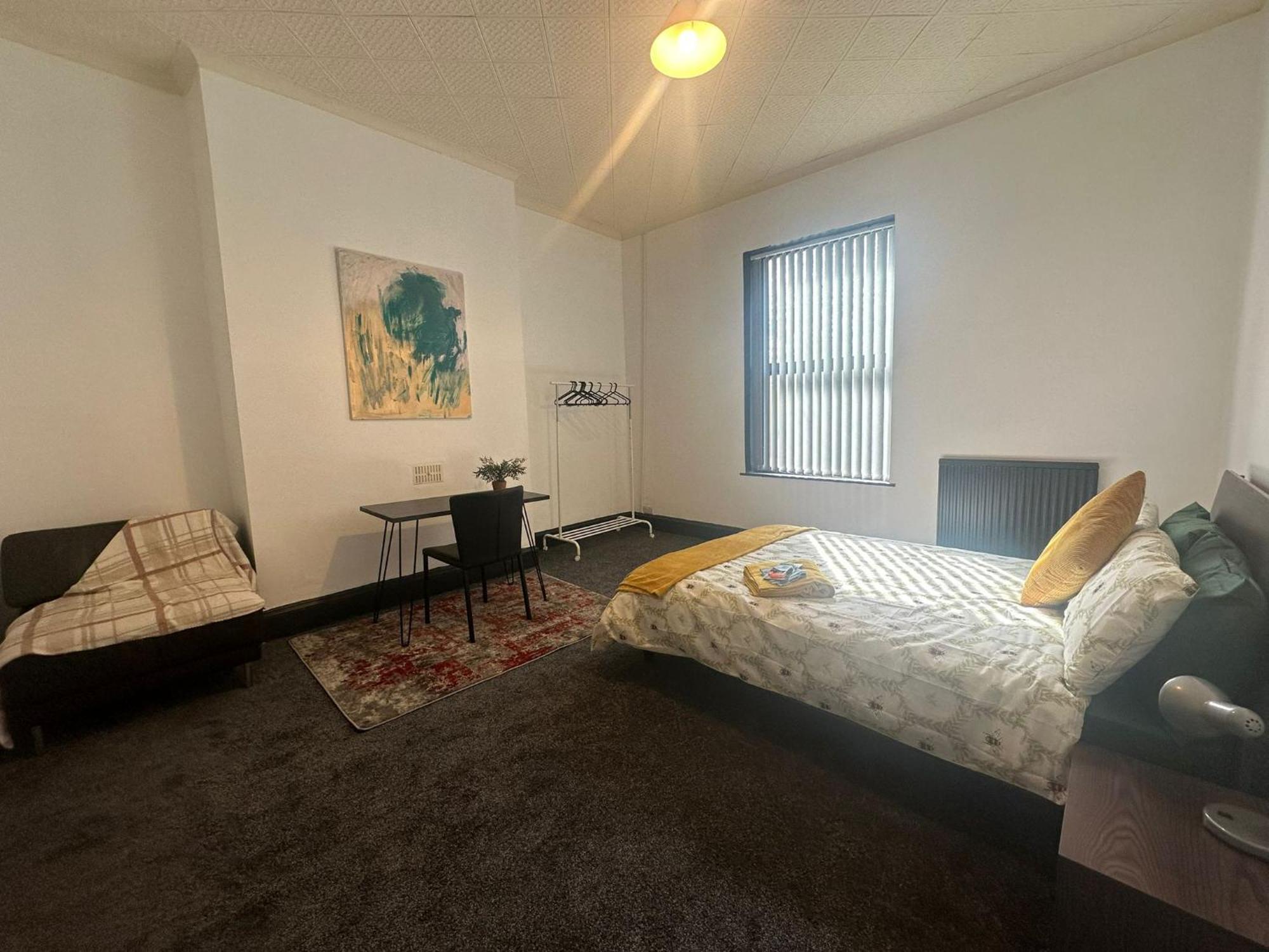 Apartment Large Spacious En-suite Plab Recommended *